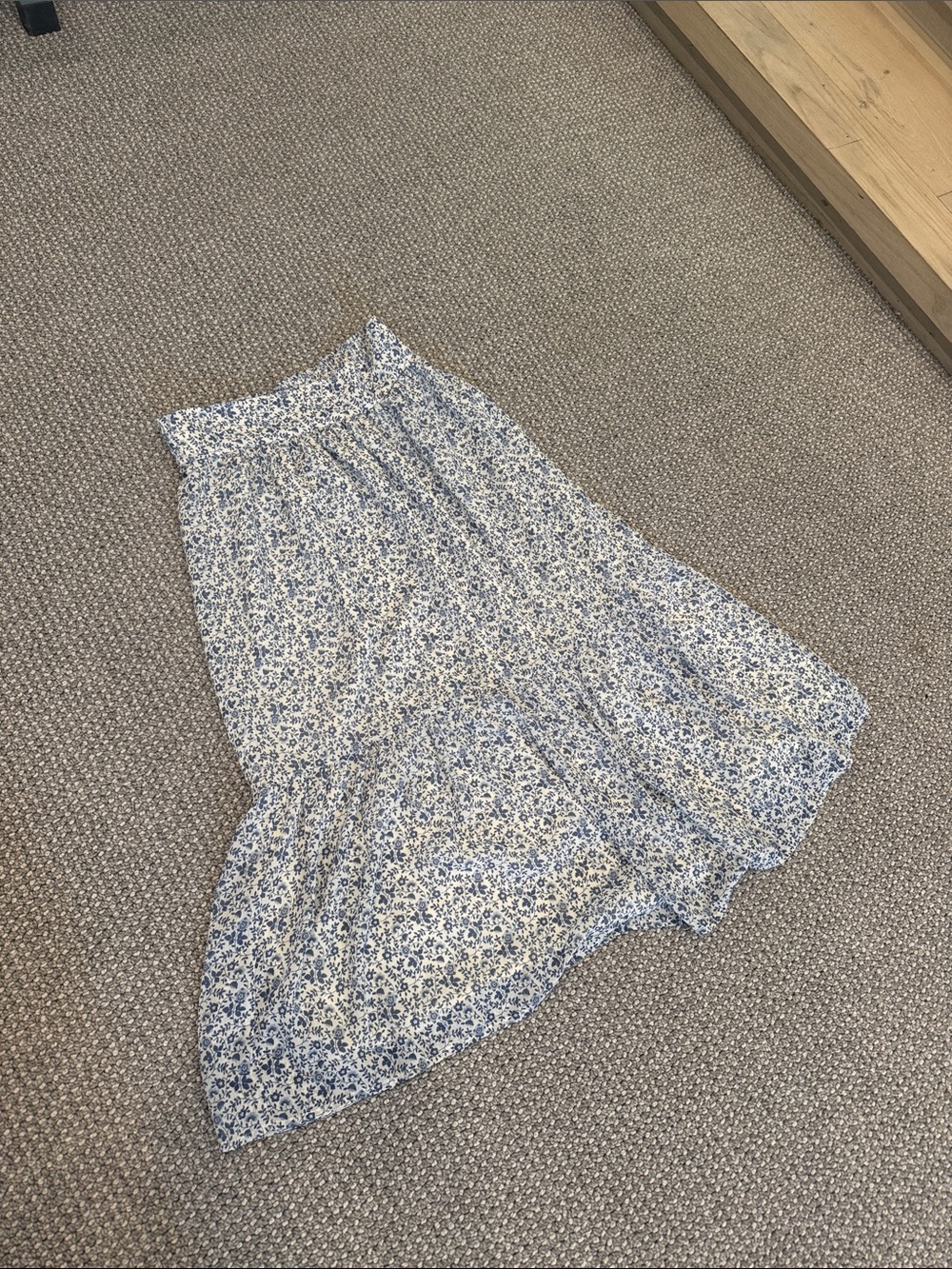 Madewell Blue Floral Tiered Midi Skirt - Lightweight Women's Skirt